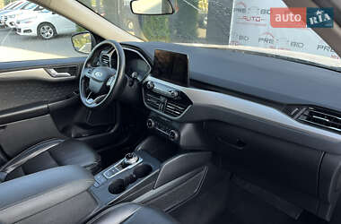 Внедорожник / Кроссовер Ford Escape 2020 в 