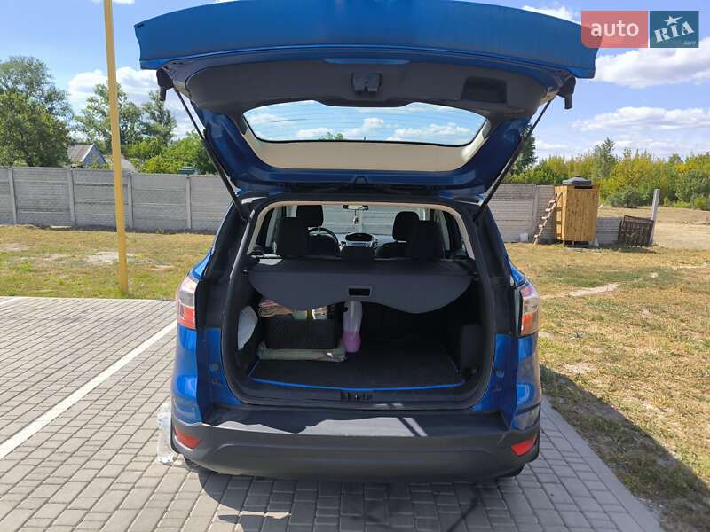 Внедорожник / Кроссовер Ford Escape 2017 в Павлограде