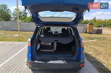 Внедорожник / Кроссовер Ford Escape 2017 в 