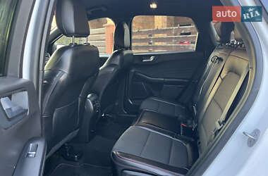 Внедорожник / Кроссовер Ford Escape 2023 в 