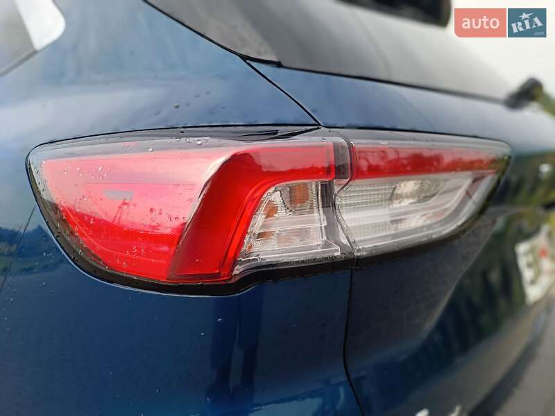 Внедорожник / Кроссовер Ford Escape 2019 в Золочеве