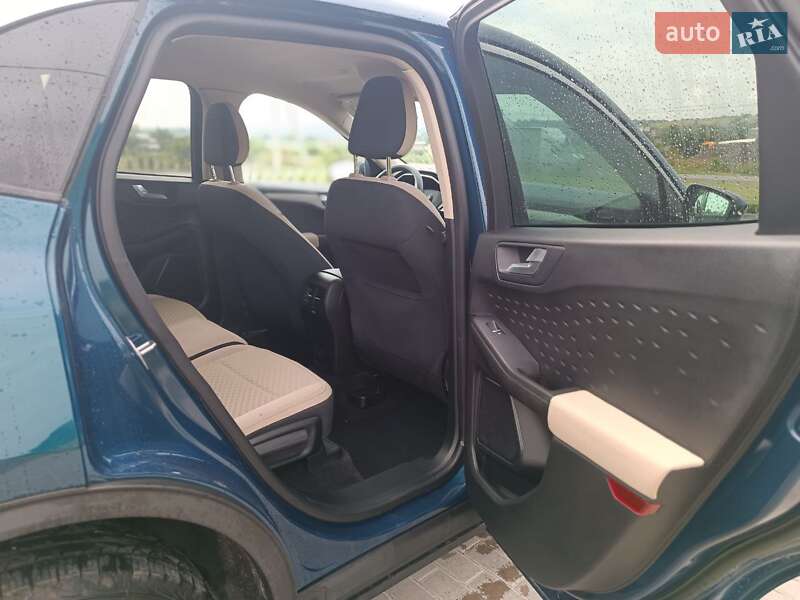 Внедорожник / Кроссовер Ford Escape 2019 в Золочеве