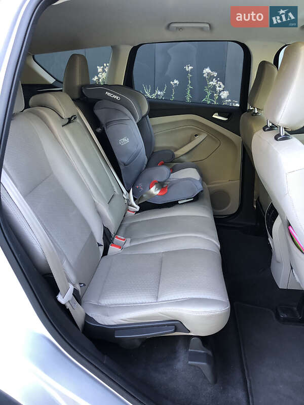Внедорожник / Кроссовер Ford Escape 2018 в Хмельницком