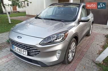 Внедорожник / Кроссовер Ford Escape 2021 в 