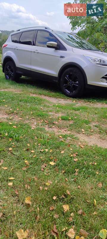 Внедорожник / Кроссовер Ford Escape 2012 в Калуше