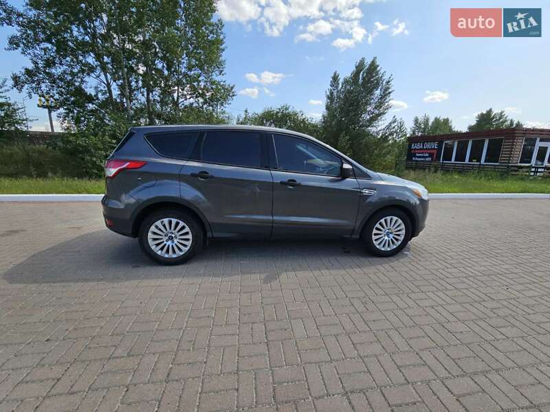 Внедорожник / Кроссовер Ford Escape 2015 в Киеве