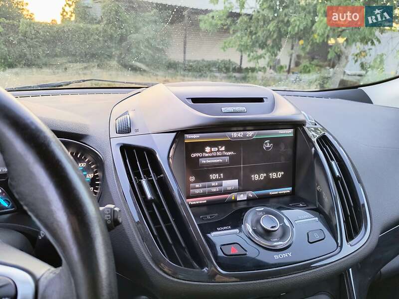 Внедорожник / Кроссовер Ford Escape 2014 в Днепре