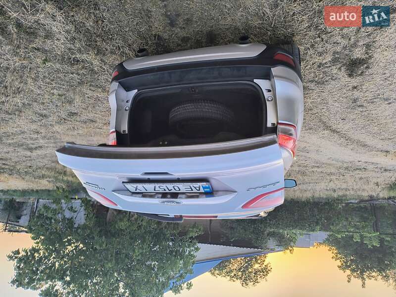 Внедорожник / Кроссовер Ford Escape 2014 в Днепре