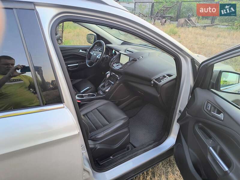 Внедорожник / Кроссовер Ford Escape 2014 в Днепре