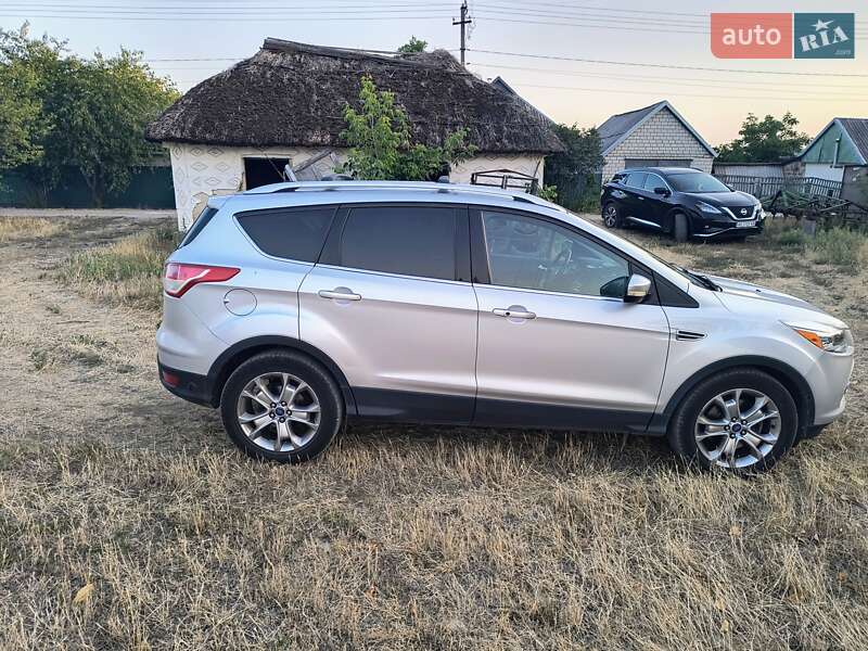 Внедорожник / Кроссовер Ford Escape 2014 в Днепре