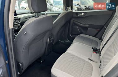 Внедорожник / Кроссовер Ford Escape 2019 в 