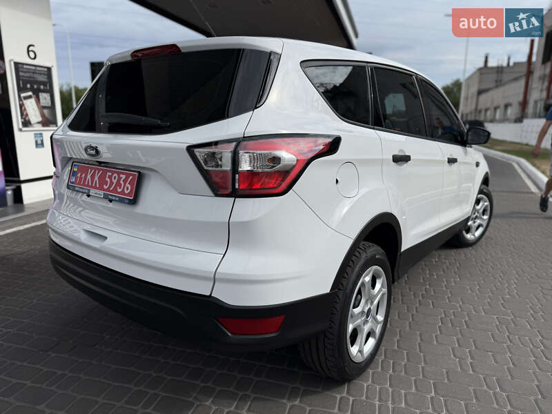 Внедорожник / Кроссовер Ford Escape 2017 в Днепре