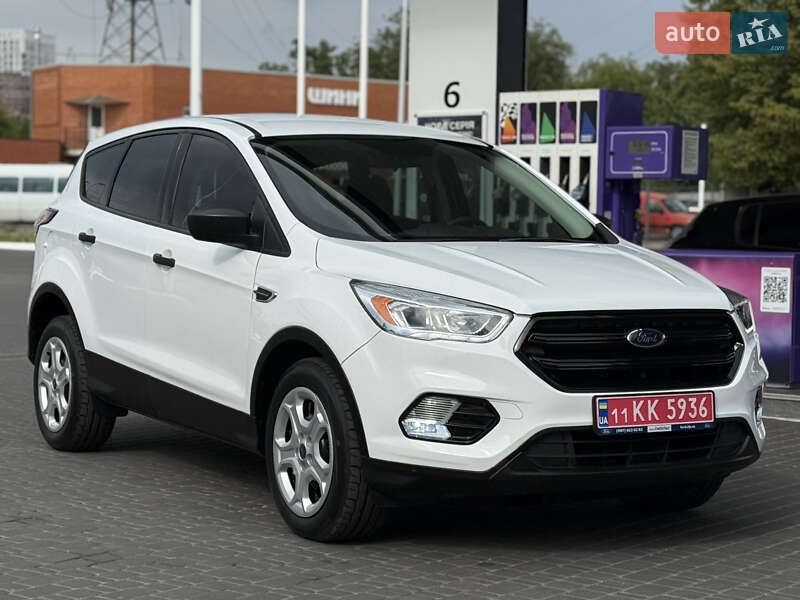 Внедорожник / Кроссовер Ford Escape 2017 в Днепре