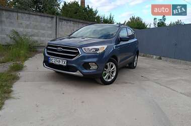 Внедорожник / Кроссовер Ford Escape 2017 в Львове