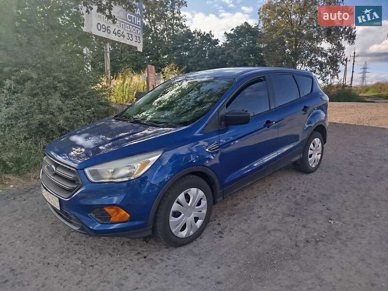 Внедорожник / Кроссовер Ford Escape 2017 в Ровно