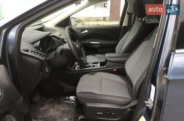Внедорожник / Кроссовер Ford Escape 2018 в 