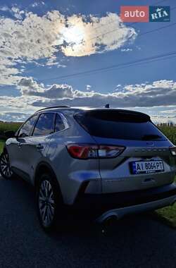 Внедорожник / Кроссовер Ford Escape 2021 в 