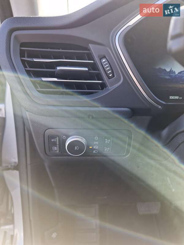 Внедорожник / Кроссовер Ford Escape 2021 в Киеве