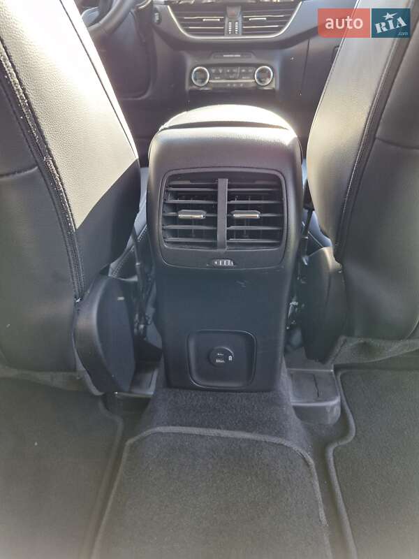 Внедорожник / Кроссовер Ford Escape 2021 в Киеве