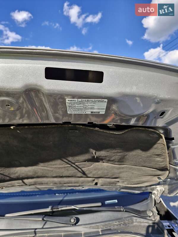 Внедорожник / Кроссовер Ford Escape 2021 в Киеве