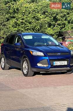 Позашляховик / Кросовер Ford Escape 2015 в Тернополі