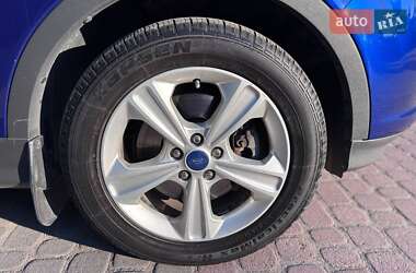 Позашляховик / Кросовер Ford Escape 2015 в Тернополі