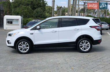 Внедорожник / Кроссовер Ford Escape 2016 в 