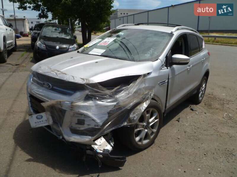 Внедорожник / Кроссовер Ford Escape 2014 в Днепре