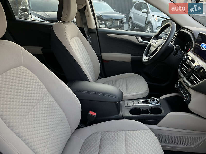 Внедорожник / Кроссовер Ford Escape 2020 в Львове фото 18 Внедорожник / Кроссовер Ford Escape 2020 в Львове