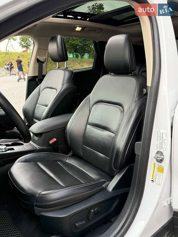 Позашляховик / Кросовер Ford Escape 2020 в Хмельницькому