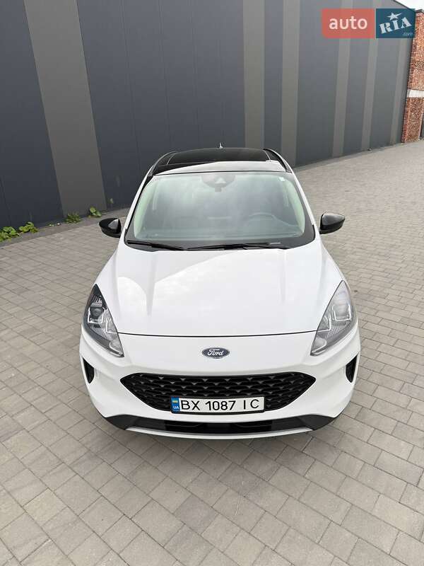 Позашляховик / Кросовер Ford Escape 2020 в Хмельницькому