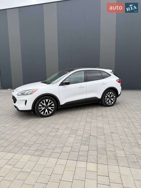 Позашляховик / Кросовер Ford Escape 2020 в Хмельницькому