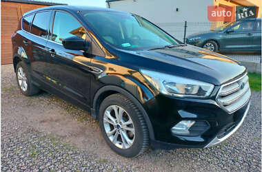 Внедорожник / Кроссовер Ford Escape 2016 в 