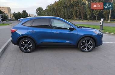 Внедорожник / Кроссовер Ford Escape 2022 в 