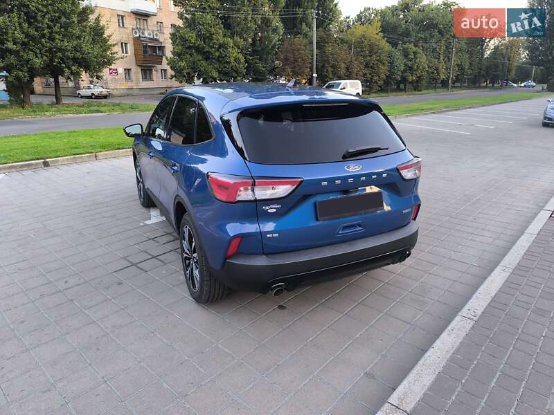 Внедорожник / Кроссовер Ford Escape 2022 в Черкассах
