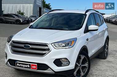 Позашляховик / Кросовер Ford Escape 2016 в Львові