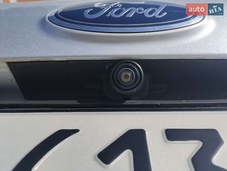 Внедорожник / Кроссовер Ford Escape 2018 в Хмельницком