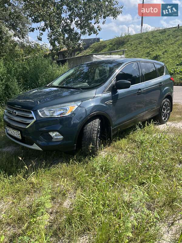 Внедорожник / Кроссовер Ford Escape 2019 в Житомире