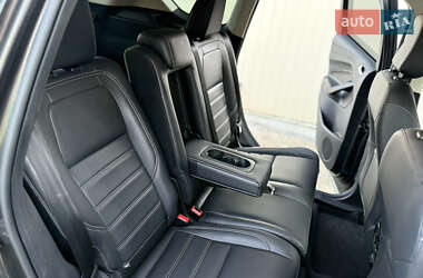 Внедорожник / Кроссовер Ford Escape 2019 в 