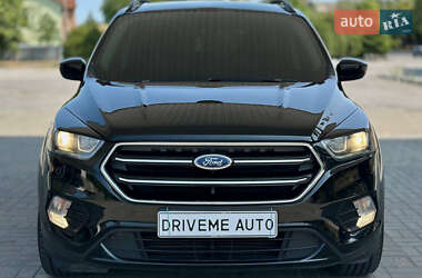 Внедорожник / Кроссовер Ford Escape 2016 в 