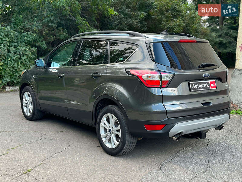 Внедорожник / Кроссовер Ford Escape 2018 в Виннице