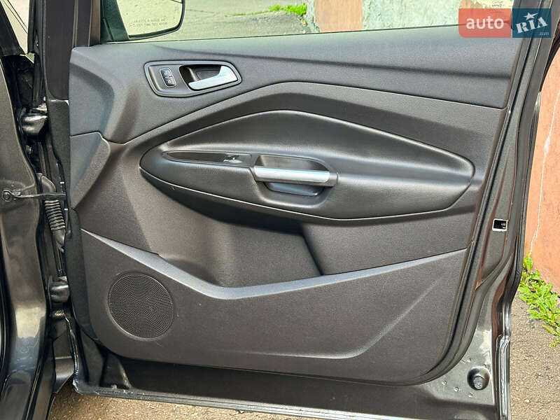 Внедорожник / Кроссовер Ford Escape 2018 в Виннице