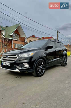 Внедорожник / Кроссовер Ford Escape 2016 в Сумах