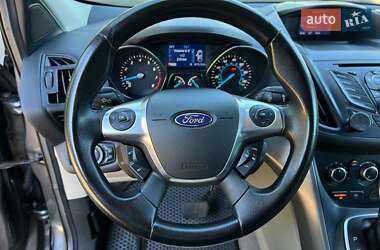 Внедорожник / Кроссовер Ford Escape 2013 в 