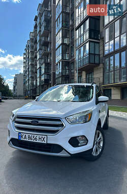 Позашляховик / Кросовер Ford Escape 2018 в Києві