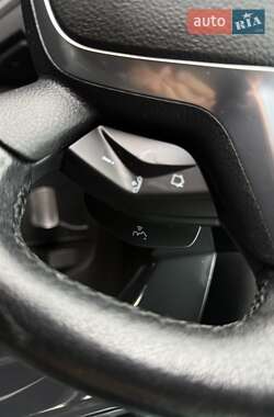 Внедорожник / Кроссовер Ford Escape 2013 в 