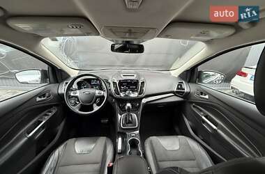 Внедорожник / Кроссовер Ford Escape 2013 в 