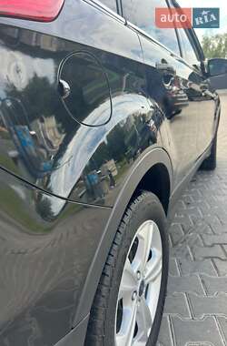 Внедорожник / Кроссовер Ford Escape 2013 в 