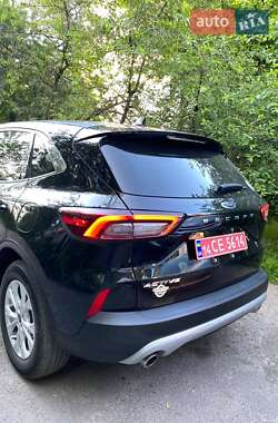 Внедорожник / Кроссовер Ford Escape 2023 в 