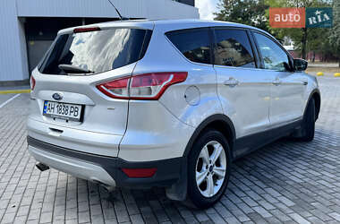 Внедорожник / Кроссовер Ford Escape 2015 в 